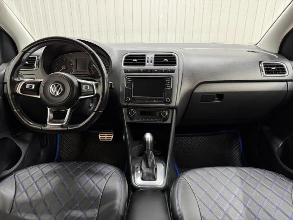 Volkswagen Polo V Рестайлинг с пробегом 2018 года, цена 1 128 000 рублей, 197439 км, седан, Автокод Объявления