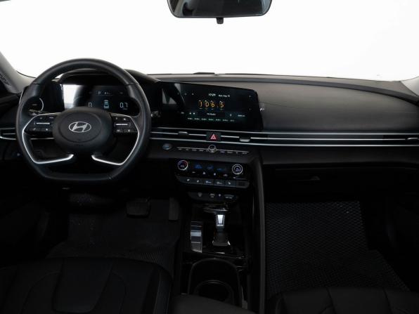 Hyundai Elantra VII (CN7) с пробегом 2023 года, цена 2 148 000 рублей, 28000 км, седан, Автокод Объявления