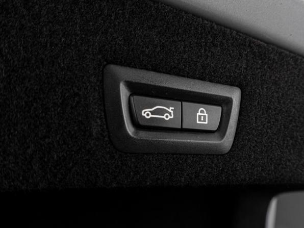 BMW 7 серии VI (G11/G12) с пробегом 2018 года, цена 4 099 000 рублей, 119424 км, седан, Автокод Объявления