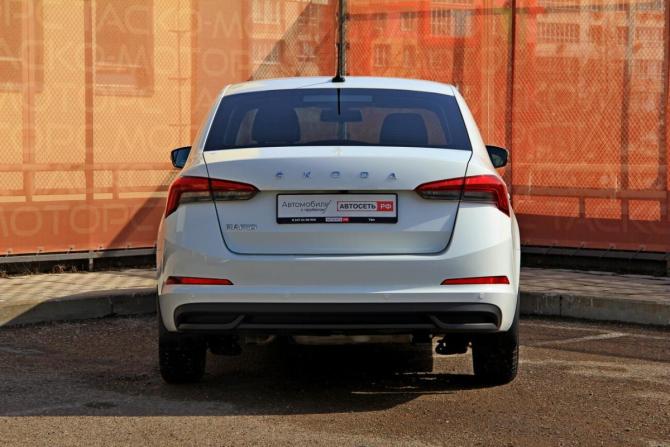 Skoda Rapid II с пробегом 2021 года, цена 1 525 000 рублей, 39195 км, лифтбек, Автокод Объявления