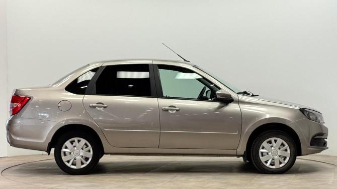 Lada (ВАЗ) Granta I Рестайлинг с пробегом 2022 года, цена 690 000 рублей, 55352 км, седан, Автокод Объявления