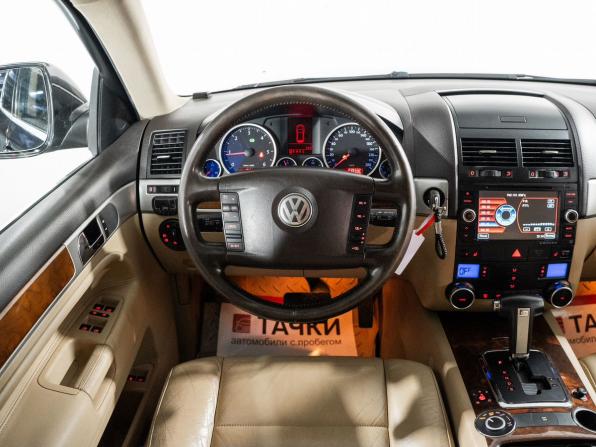 Volkswagen Touareg I Рестайлинг с пробегом 2008 года, цена 999 000 рублей, 239332 км, внедорожник, Автокод Объявления
