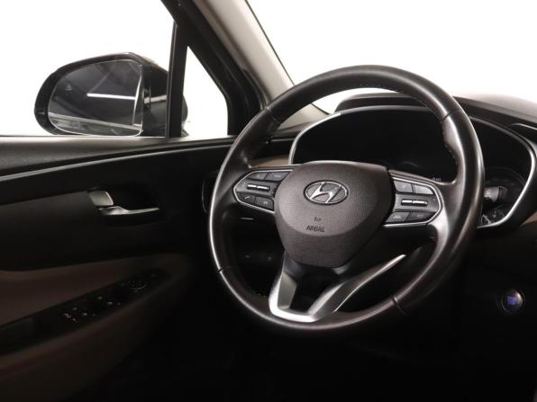 Hyundai Santa Fe IV Рестайлинг с пробегом 2022 года, цена 3 650 000 рублей, 74169 км, внедорожник, Автокод Объявления