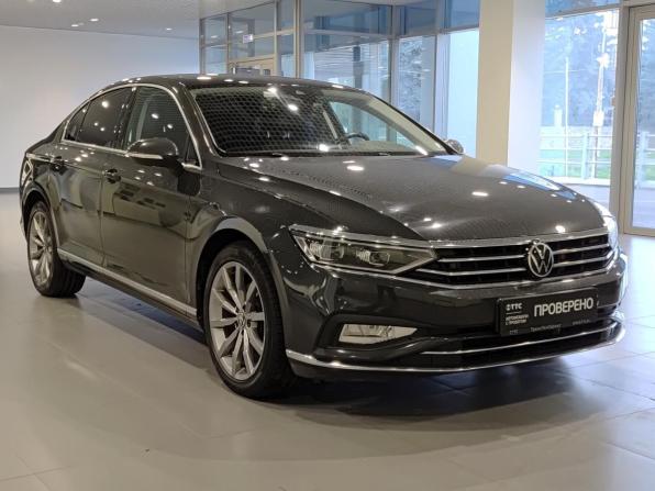 Volkswagen Passat B8 Рестайлинг с пробегом 2020 года, цена 3 530 000 рублей, 75031 км, седан, Автокод Объявления