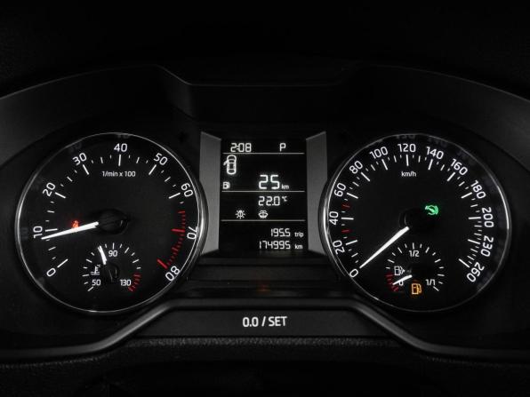 Skoda Octavia III (A7) Рестайлинг с пробегом 2017 года, цена 1 179 000 рублей, 174995 км, лифтбек, Автокод Объявления