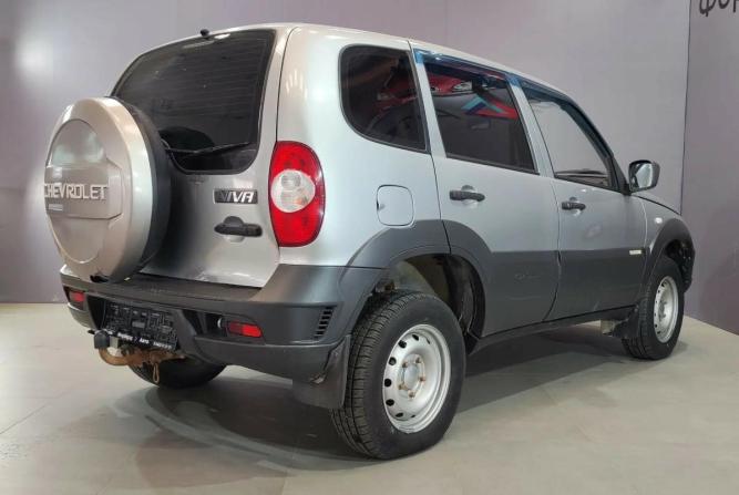 Chevrolet Niva I Рестайлинг с пробегом 2015 года, цена 515 000 рублей, 123186 км, внедорожник, Автокод Объявления