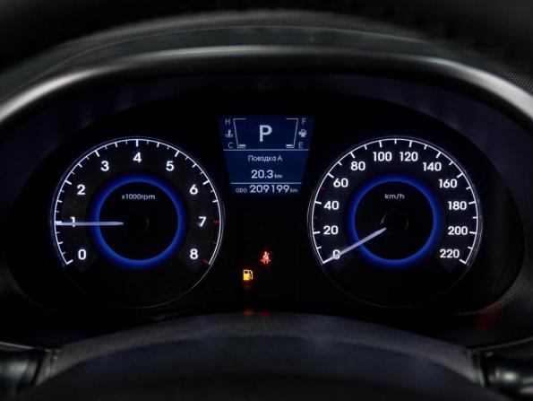 Hyundai Solaris I с пробегом 2013 года, цена 879 000 рублей, 209199 км, седан, Автокод Объявления