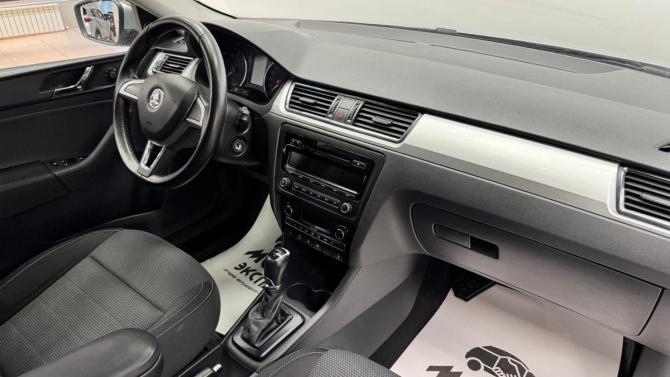 Skoda Rapid I с пробегом 2015 года, цена 1 020 000 рублей, 143879 км, лифтбек, Автокод Объявления