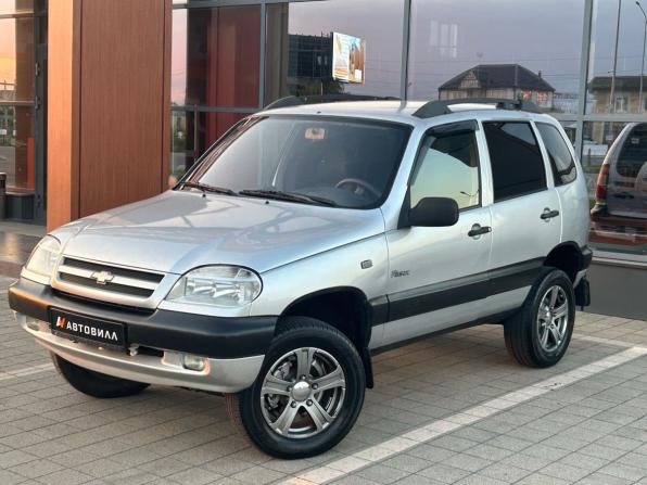 Chevrolet Niva I с пробегом 2006 года, цена 490 000 рублей, 206656 км, внедорожник, Автокод Объявления