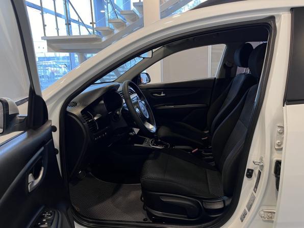 Kia Rio IV с пробегом 2018 года, цена 895 000 рублей, 146662 км, хэтчбек, Автокод Объявления