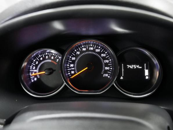 Renault Logan II Рестайлинг с пробегом 2022 года, цена 1 282 000 рублей, 74054 км, седан, Автокод Объявления
