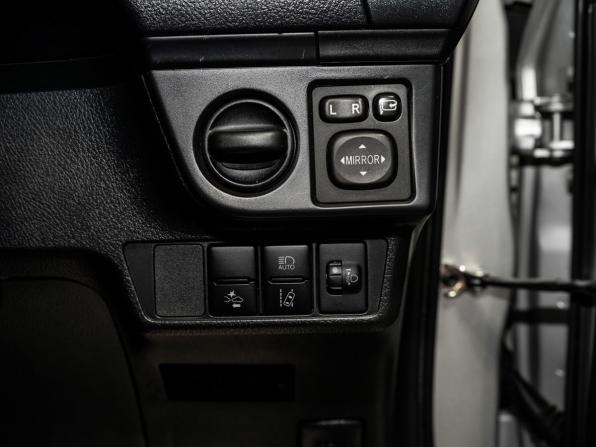 Toyota Corolla XI (E160 E170) Рестайлинг 2 с пробегом 2019 года, цена 1 480 000 рублей, 87609 км, универсал, Автокод Объявления