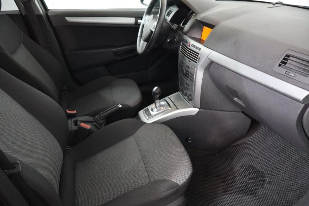 Opel Astra H Рестайлинг Санкт-Петербург  - изображение 11