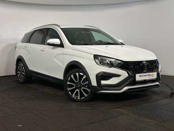 Lada (ВАЗ) Vesta I Рестайлинг (NG) с пробегом 2024 года, цена 1 559 900 рублей, 28031 км, универсал, Автокод Объявления