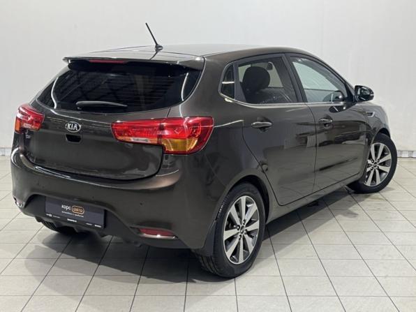 Kia Rio III Рестайлинг с пробегом 2015 года, цена 1 102 000 рублей, 68137 км, хэтчбек, Автокод Объявления