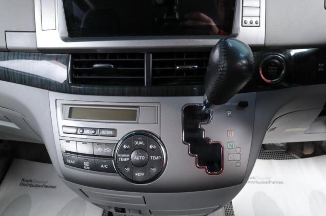 Toyota Estima III с пробегом 2008 года, цена 1 469 000 рублей, 225000 км, минивэн, Автокод Объявления