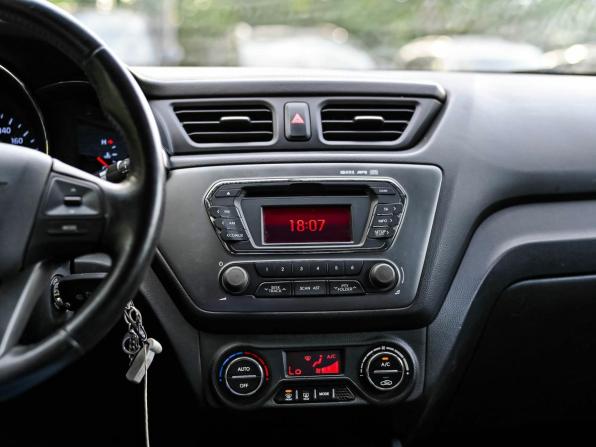 Kia Rio III с пробегом 2011 года, цена 670 000 рублей, 198587 км, седан, Автокод Объявления
