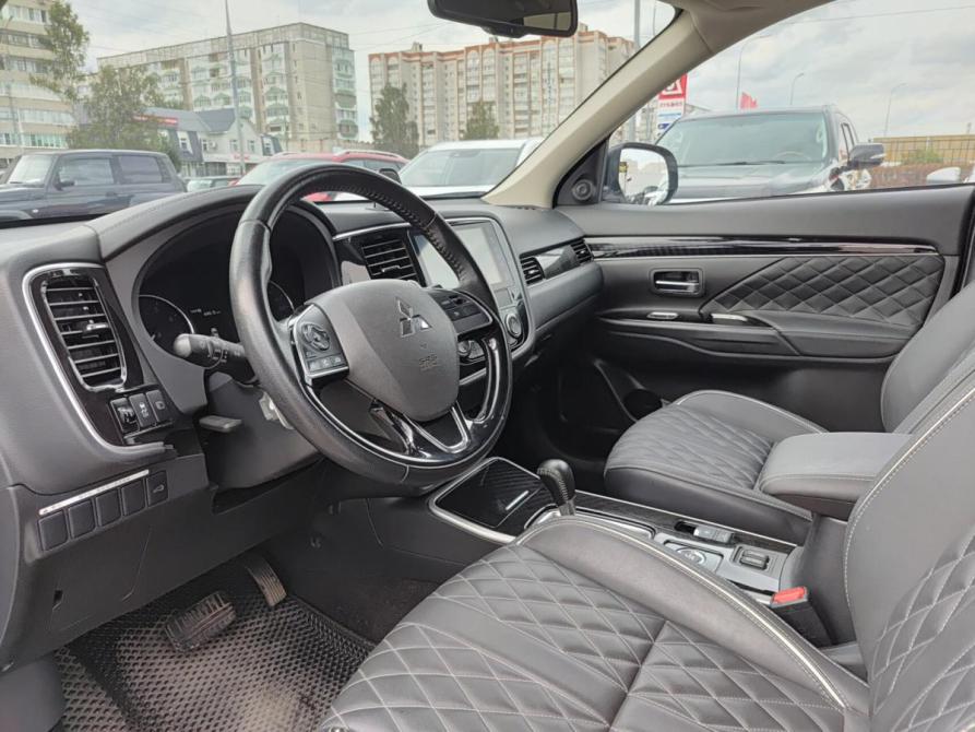 Mitsubishi Outlander III Рестайлинг 3 Йошкар-Ола  - изображение 20