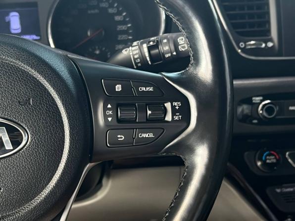 Kia Carnival III с пробегом 2018 года, цена 2 920 000 рублей, 128000 км, минивэн, Автокод Объявления