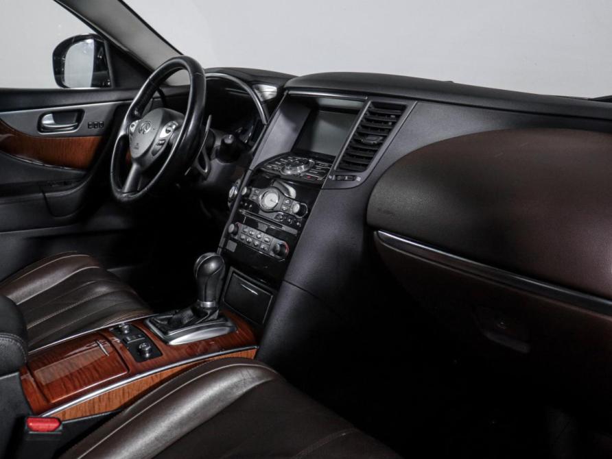 Infiniti QX70 Москва  - изображение 9