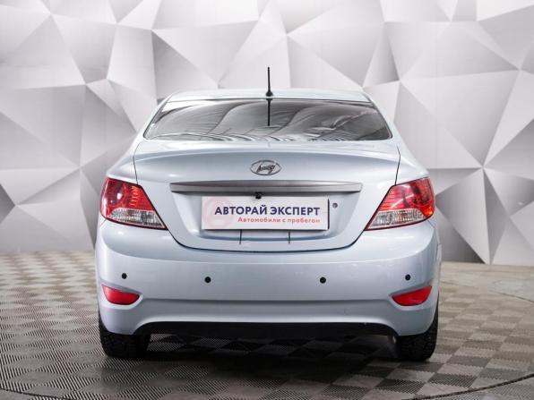 Hyundai Solaris I с пробегом 2013 года, цена 515 000 рублей, 176000 км, седан, Автокод Объявления