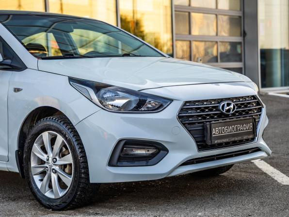 Hyundai Solaris II с пробегом 2018 года, цена 1 478 000 рублей, 120126 км, седан, Автокод Объявления