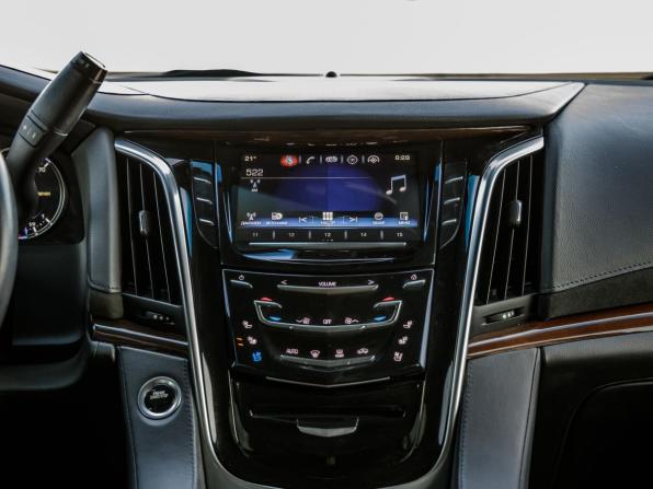 Cadillac Escalade IV с пробегом 2019 года, цена 5 578 000 рублей, 141606 км, внедорожник, Автокод Объявления