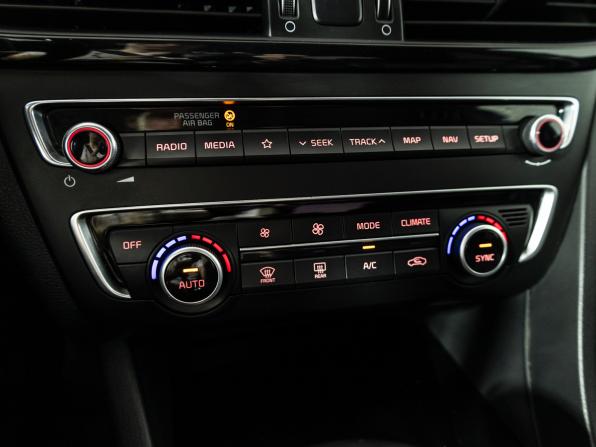 Kia Optima IV Рестайлинг с пробегом 2018 года, цена 1 749 777 рублей, 179158 км, седан, Автокод Объявления