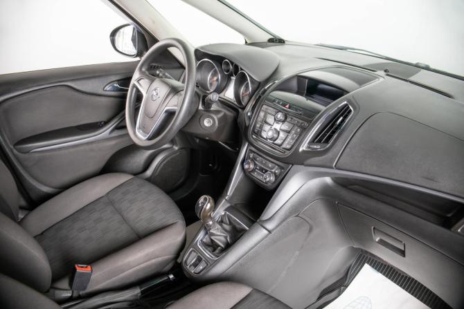 Opel Zafira C с пробегом 2016 года, цена 909 000 рублей, 282720 км, компактвэн, Автокод Объявления