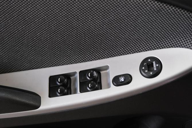 Hyundai Solaris I с пробегом 2012 года, цена 899 000 рублей, 92000 км, седан, Автокод Объявления