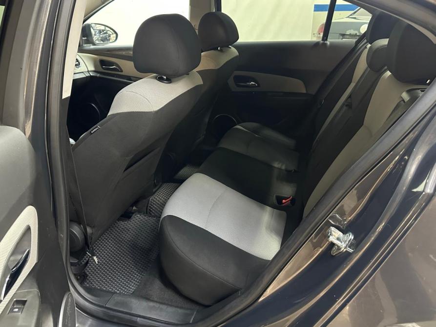 Chevrolet Cruze I Рестайлинг Санкт-Петербург  - изображение 9