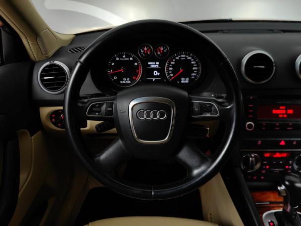 Audi A3 II (8P) Рестайлинг 2 с пробегом 2010 года, цена 929 000 рублей, 165201 км, хэтчбек, Автокод Объявления