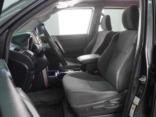 Toyota Land Cruiser Prado 150 Series с пробегом 2011 года, цена 2 544 000 рублей, 230493 км, внедорожник, Автокод Объявления