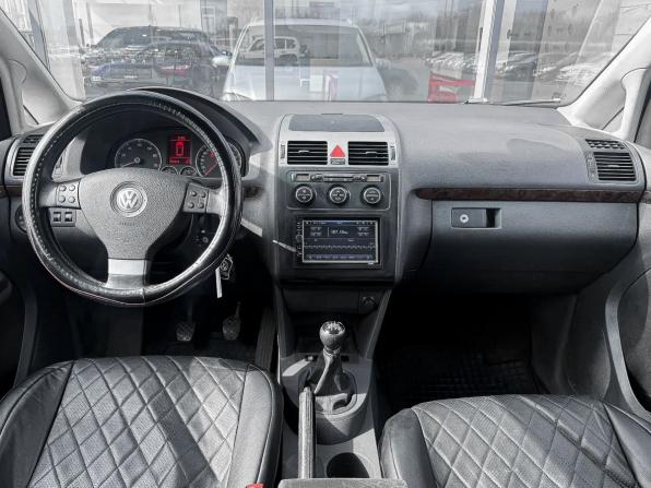 Volkswagen Touran I Рестайлинг с пробегом 2007 года, цена 550 000 рублей, 238253 км, компактвэн, Автокод Объявления
