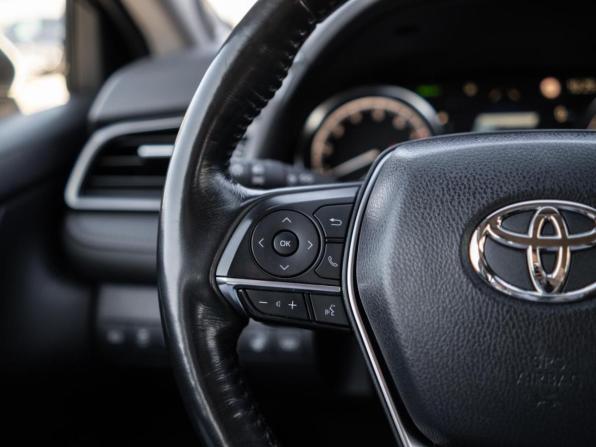Toyota Camry VIII (XV70) Рестайлинг с пробегом 2021 года, цена 3 549 000 рублей, 114511 км, седан, Автокод Объявления
