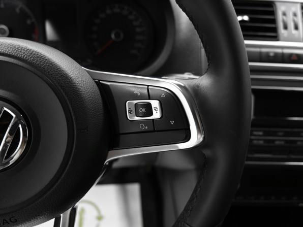 Volkswagen Polo V Рестайлинг с пробегом 2020 года, цена 1 245 000 рублей, 149288 км, седан, Автокод Объявления