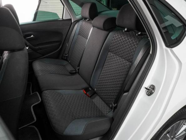 Volkswagen Polo V Рестайлинг с пробегом 2019 года, цена 1 399 000 рублей, 124874 км, седан, Автокод Объявления