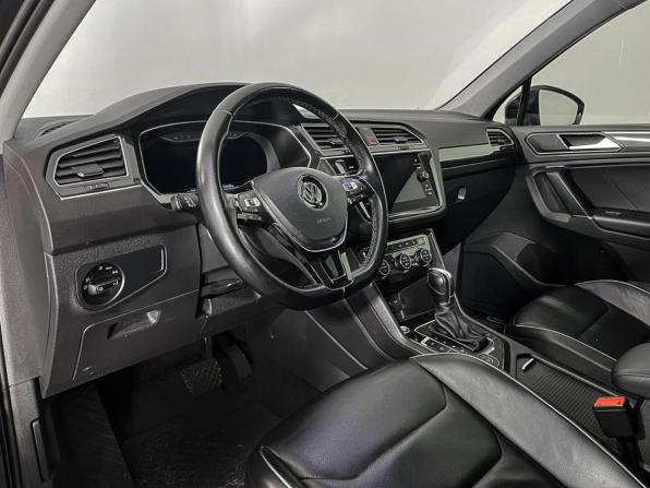 Volkswagen Tiguan II с пробегом 2018 года, цена 2 744 000 рублей, 143172 км, внедорожник, Автокод Объявления