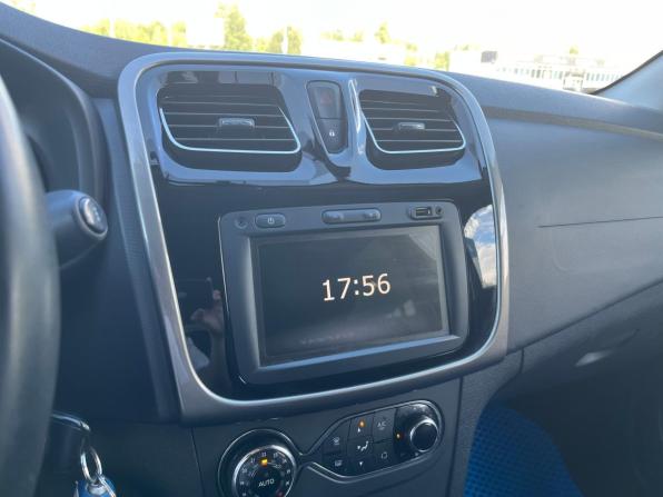Renault Sandero II Рестайлинг с пробегом 2018 года, цена 1 084 000 рублей, 81000 км, хэтчбек, Автокод Объявления