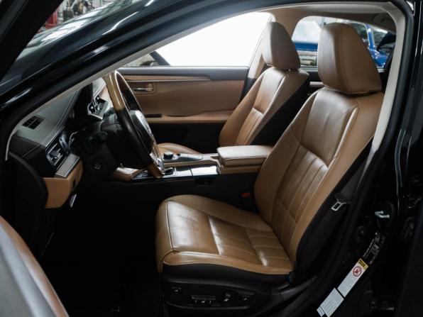 Lexus ES VI Рестайлинг с пробегом 2017 года, цена 2 550 000 рублей, 144292 км, седан, Автокод Объявления