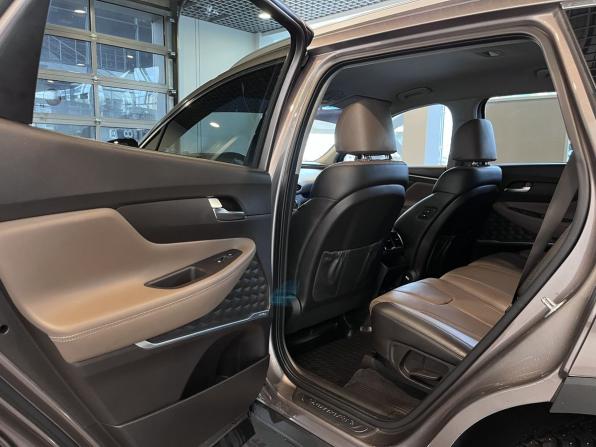 Hyundai Santa Fe IV с пробегом 2019 года, цена 2 790 000 рублей, 108999 км, внедорожник, Автокод Объявления