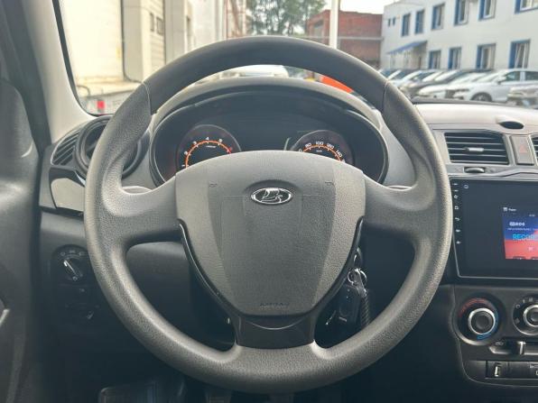 Lada (ВАЗ) Granta I Рестайлинг с пробегом 2023 года, цена 699 000 рублей, 29552 км, седан, Автокод Объявления