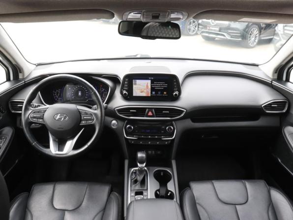 Hyundai Santa Fe IV с пробегом 2019 года, цена 2 400 000 рублей, 211538 км, внедорожник, Автокод Объявления