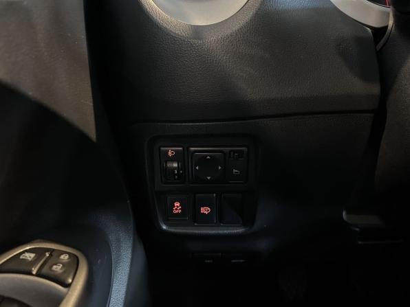 Nissan Juke I с пробегом 2011 года, цена 865 000 рублей, 156040 км, внедорожник, Автокод Объявления