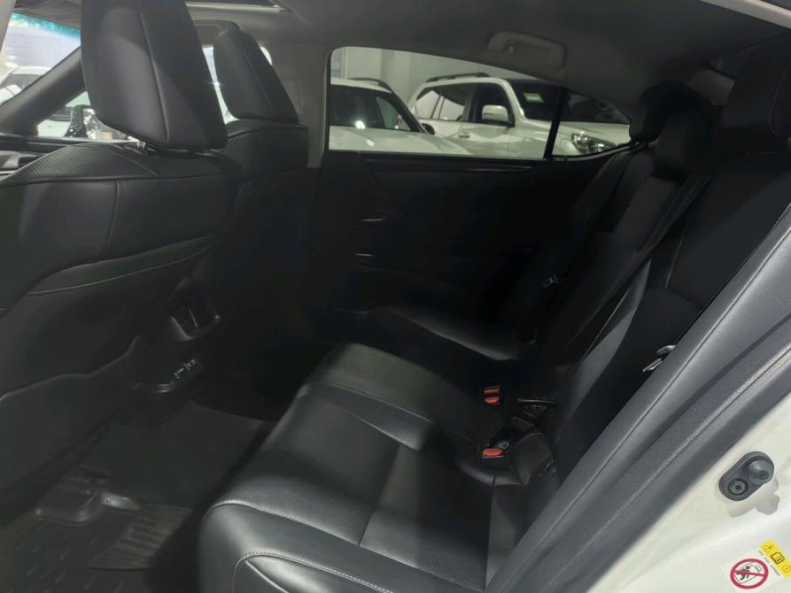 Lexus ES VII Санкт-Петербург  - изображение 18
