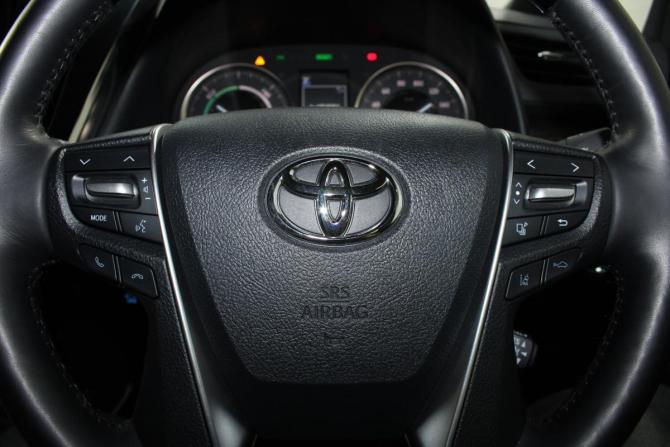 Toyota Alphard III Рестайлинг с пробегом 2021 года, цена 7 250 000 рублей, 7350 км, минивэн, Автокод Объявления