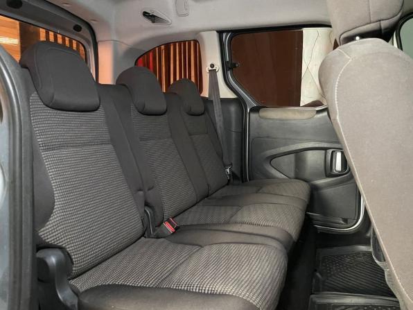 Peugeot Partner II с пробегом 2011 года, цена 550 000 рублей, 320001 км, компактвэн, Автокод Объявления
