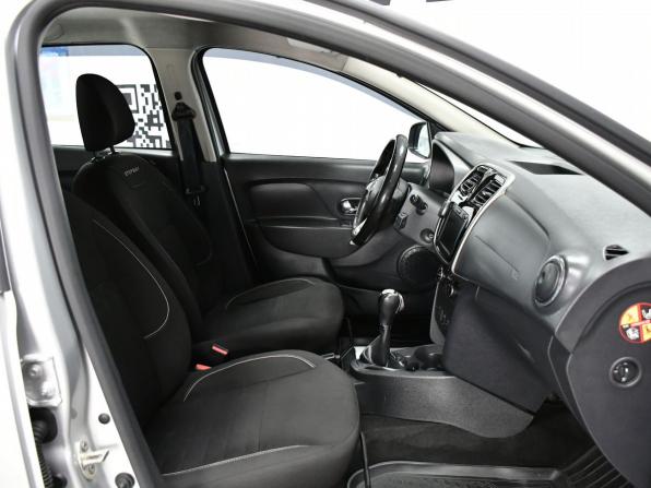 Renault Logan II Рестайлинг с пробегом 2019 года, цена 867 000 рублей, 147000 км, седан, Автокод Объявления