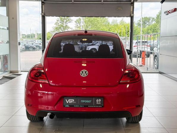 Volkswagen Beetle II (A5) с пробегом 2013 года, цена 1 215 000 рублей, 219019 км, хэтчбек, Автокод Объявления