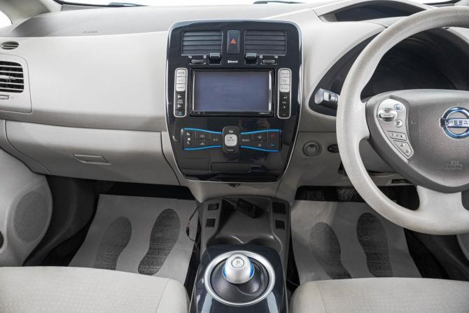 Nissan Leaf I (ZE0/AZE0) с пробегом 2011 года, цена 849 000 рублей, 112000 км, хэтчбек, Автокод Объявления